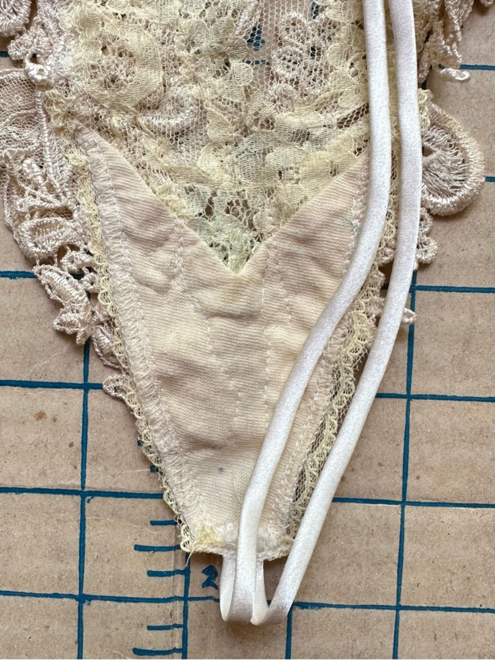 Vintage 80s Victoria’s Secret Gold Label Floral Corset Bustier Panty Garter Set - Picture 13 of 14